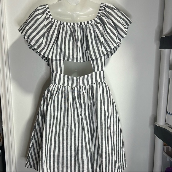 Alex + Alex Striped Off Shoulder Dress Women Size Medium - Picture 2 of 10